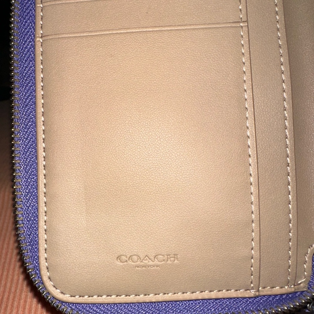 Medium Id Zip Wallet With Checkerboard Print - Picture 12 of 15
